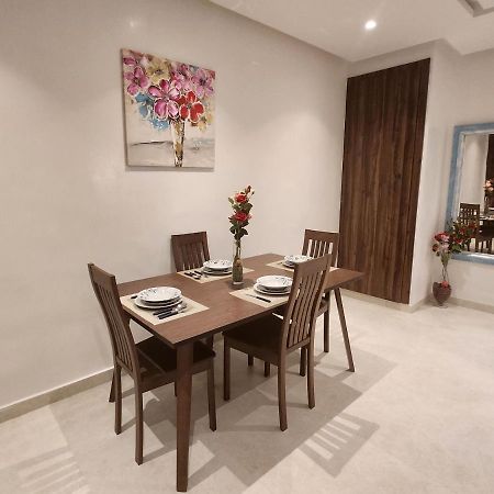 Modern Luxury Retreat: 2-Bedroom Apartment In The Heart Of Marrakech Марракеш Экстерьер фото