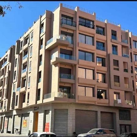 Modern Luxury Retreat: 2-Bedroom Apartment In The Heart Of Marrakech Марракеш Экстерьер фото