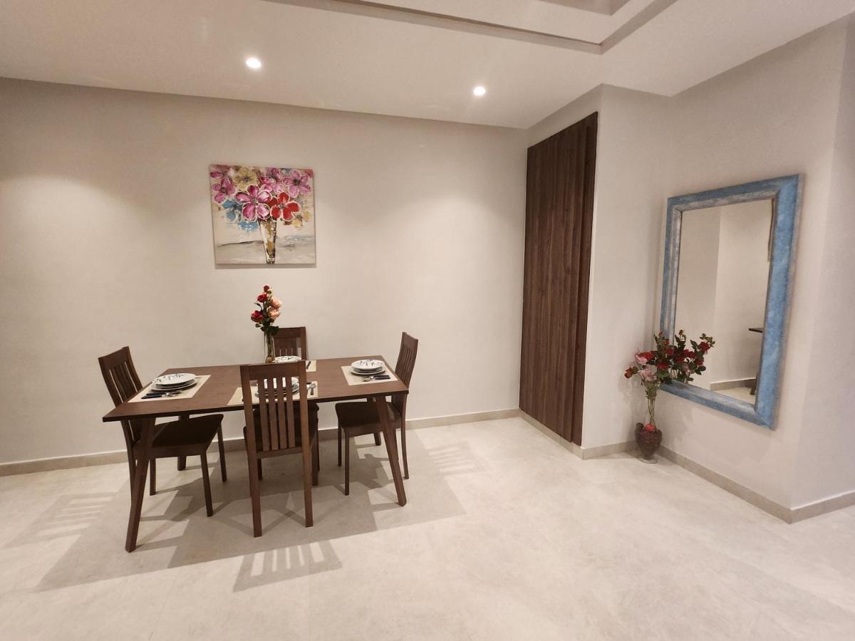 Modern Luxury Retreat: 2-Bedroom Apartment In The Heart Of Marrakech Марракеш Экстерьер фото