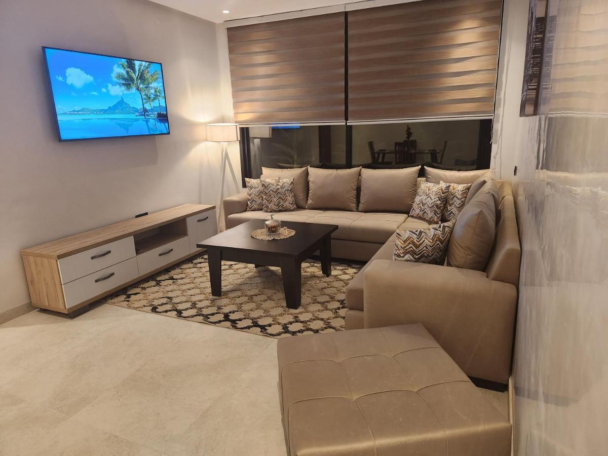 Modern Luxury Retreat: 2-Bedroom Apartment In The Heart Of Marrakech Марракеш Экстерьер фото